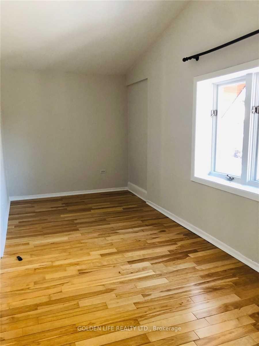 Photo 10 of Unit Upper, 27 Rivercourt Boulevard, Toronto, East York — HOMEH