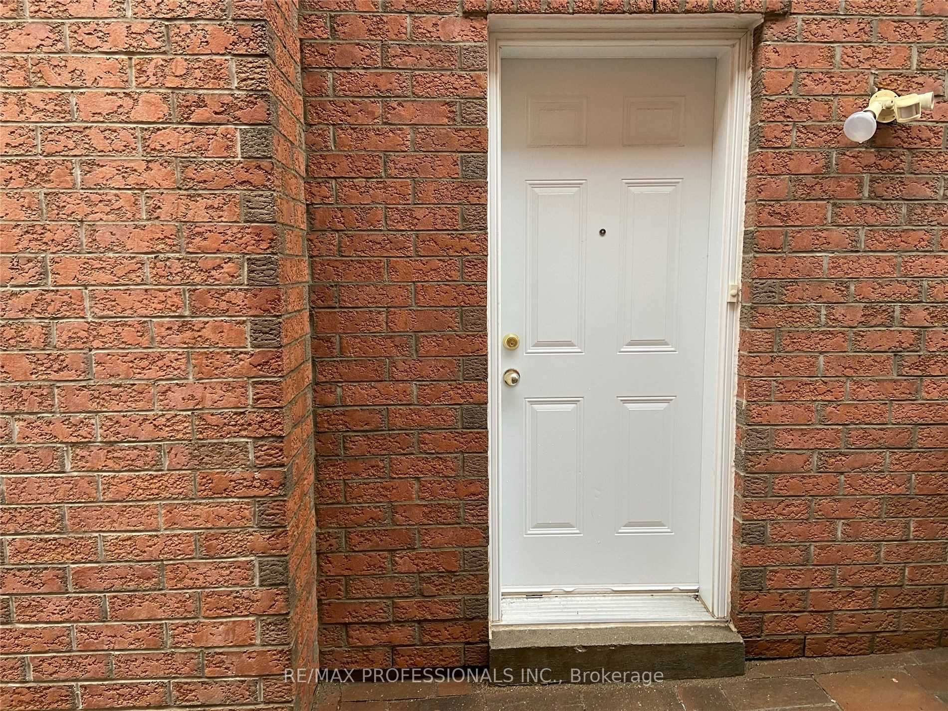 Front of Unit Bsmt, 5349 Lismic Boulevard