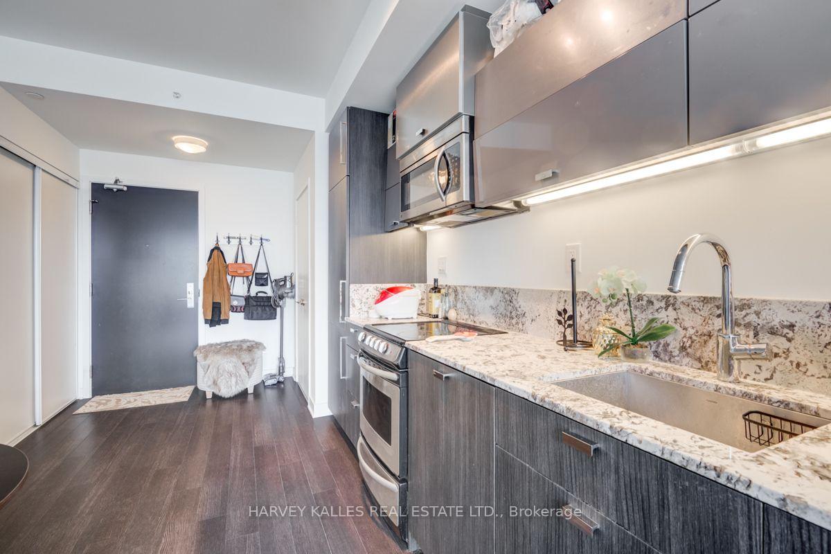 Photo 9 of Unit 2706, 290 Adelaide Street W, Toronto, Waterfront Communities — HOMEH