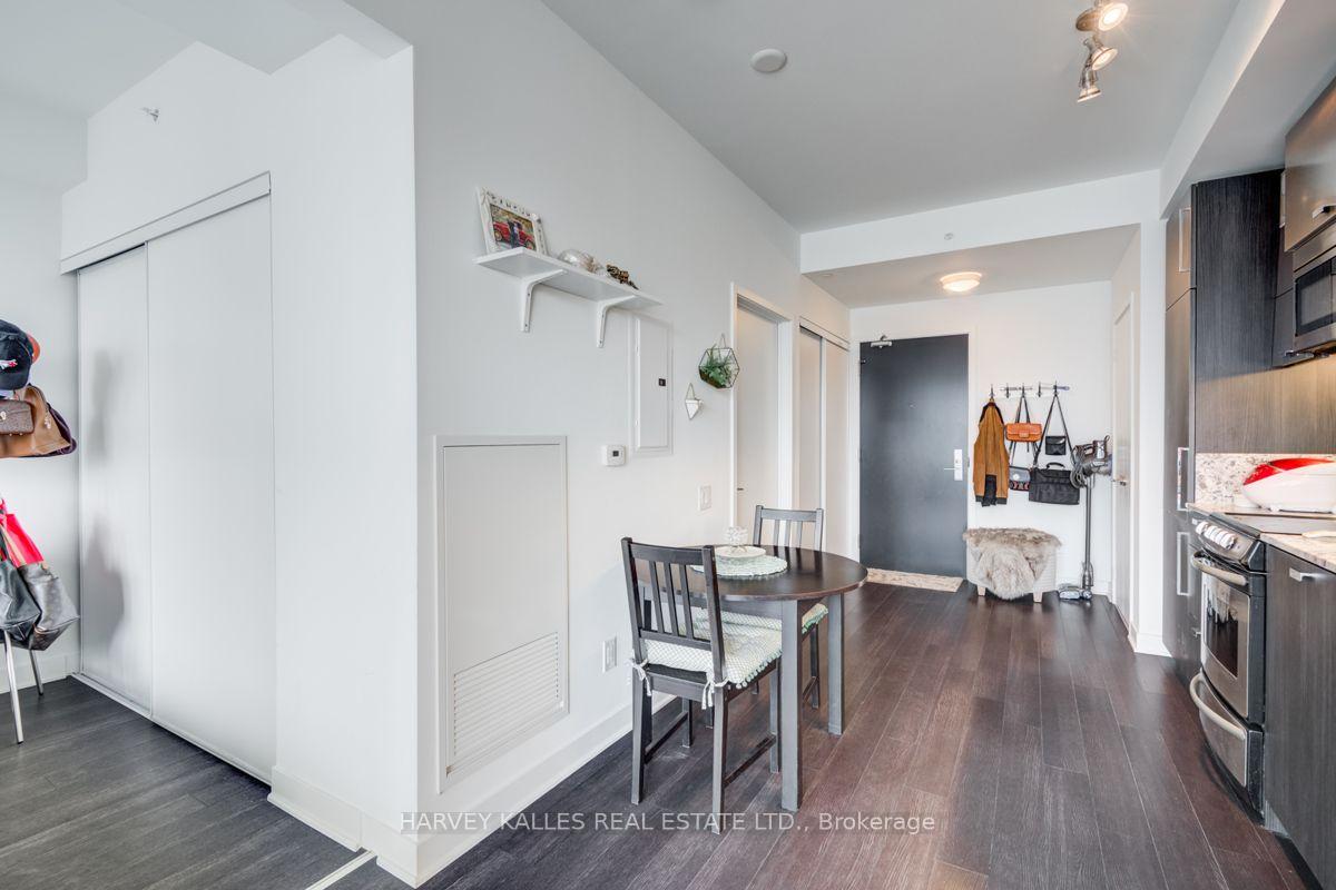 Photo 10 of Unit 2706, 290 Adelaide Street W, Toronto, Waterfront Communities — HOMEH