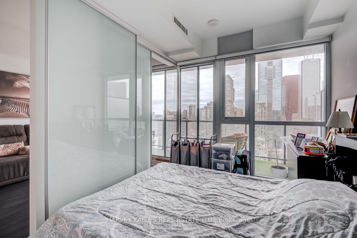 Photo 16 of Unit 2706, 290 Adelaide Street W, Toronto, Waterfront Communities — HOMEH
