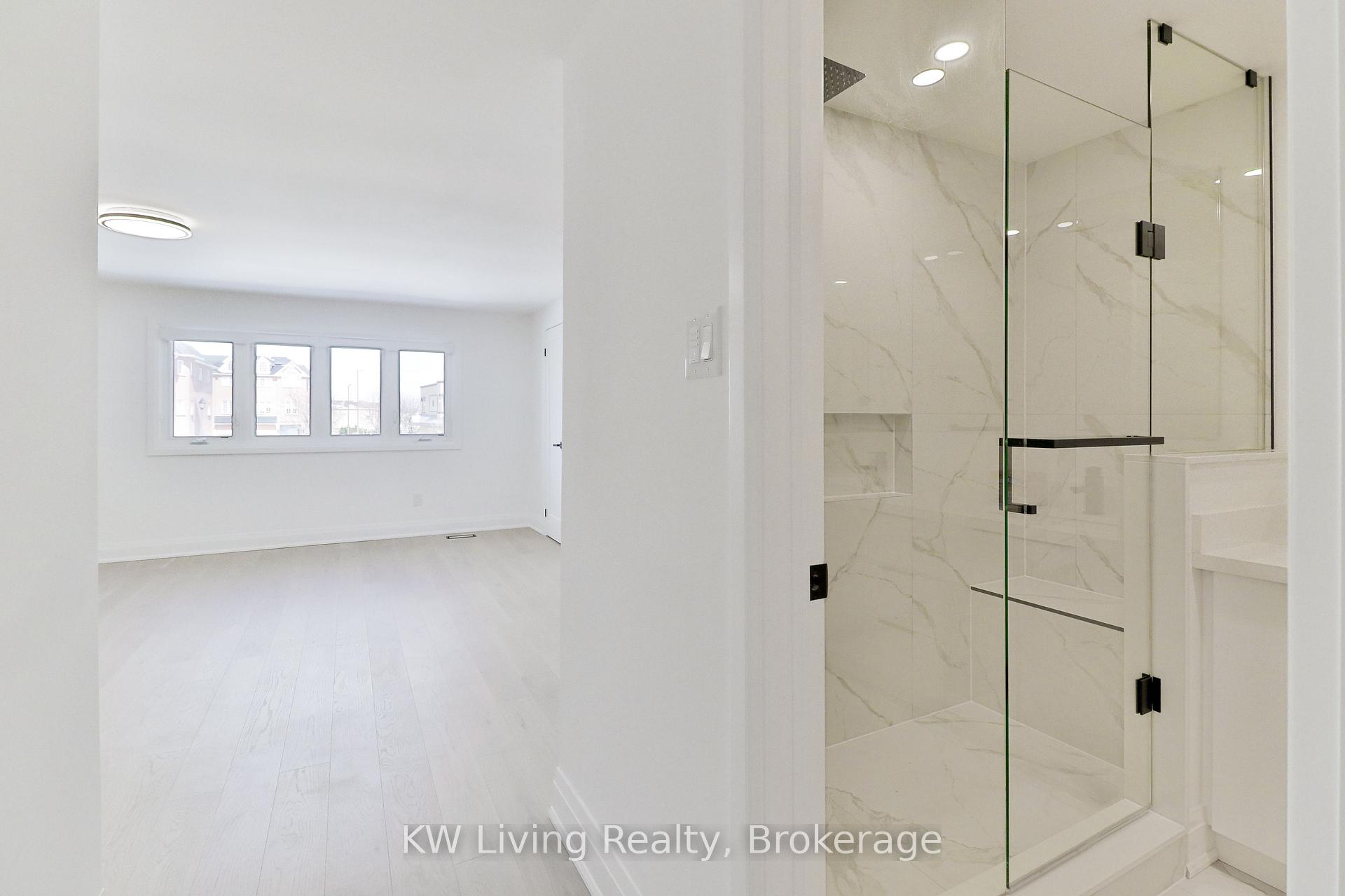 Photo 15 of 105 Chloe Crescent, Markham, Middlefield — HOMEH
