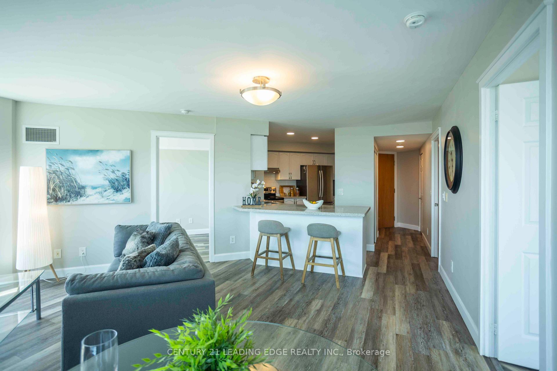 Photo 4 of Unit 402, 340 Watson Street W, Whitby, Port Whitby — HOMEH