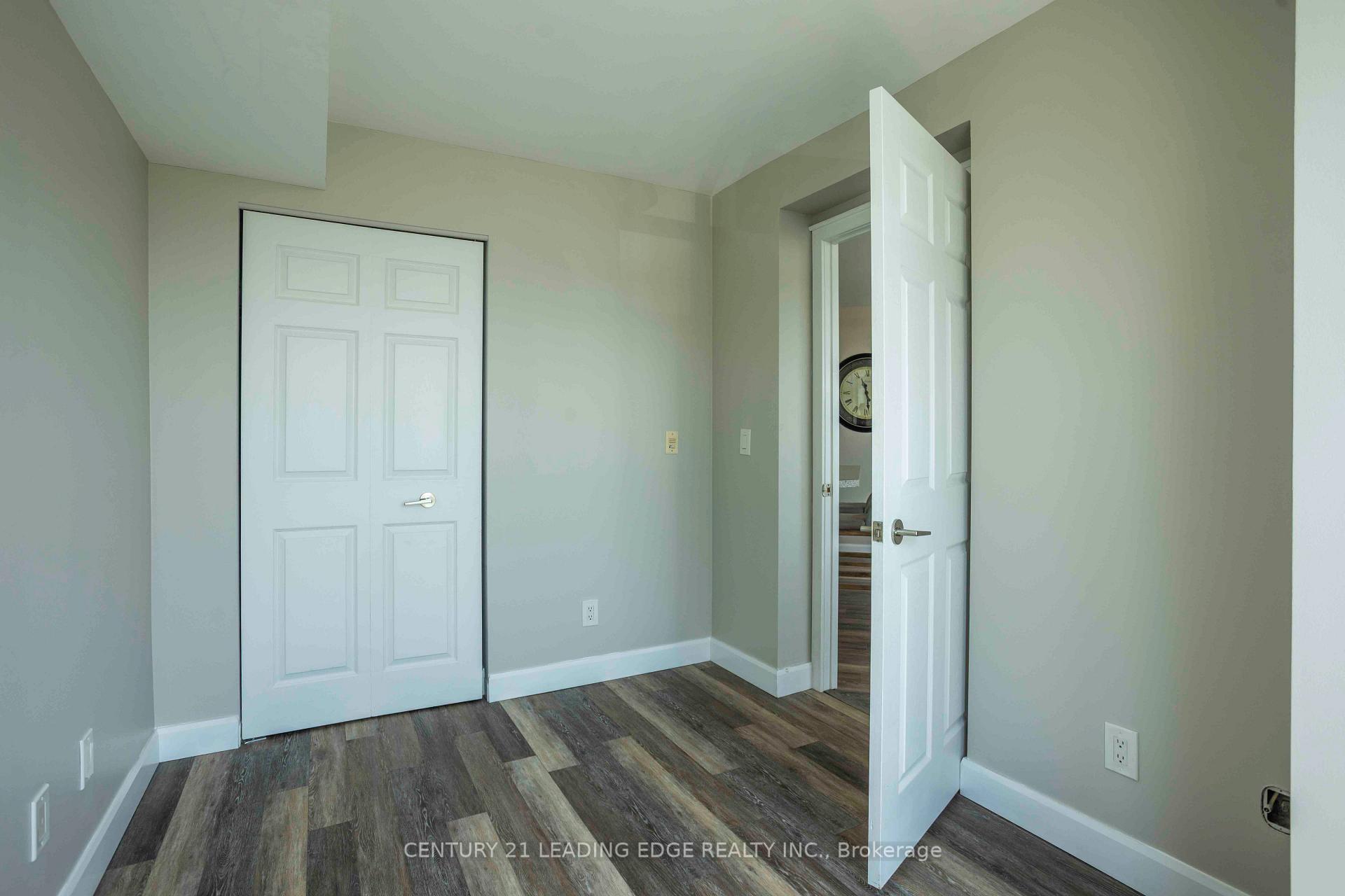 Photo 13 of Unit 402, 340 Watson Street W, Whitby, Port Whitby — HOMEH