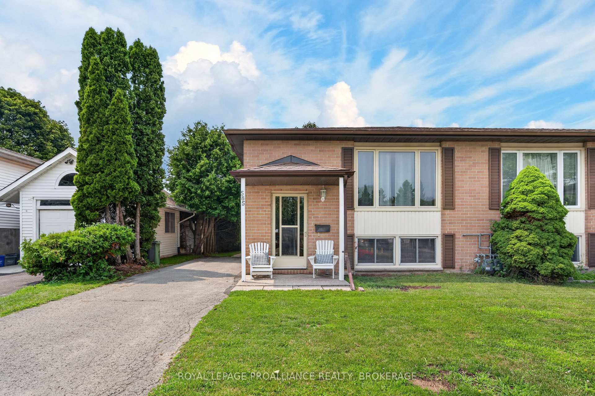 Front of 585 Gavin Court
