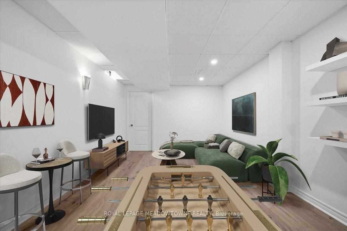 Photo 31 of 2068 Broadleaf Crescent, Burlington, Orchard — HOMEH