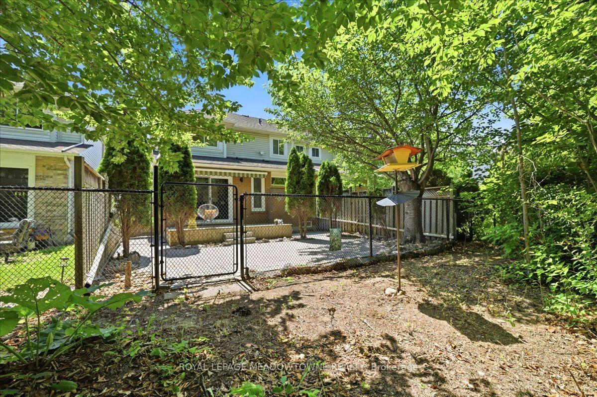 Photo 38 of 2068 Broadleaf Crescent, Burlington, Orchard — HOMEH