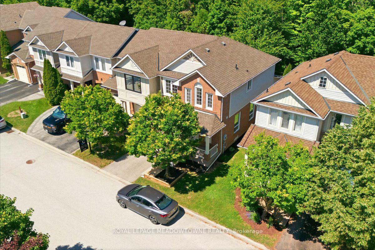 Photo 40 of 2068 Broadleaf Crescent, Burlington, Orchard — HOMEH
