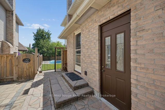 Photo 3 of 12 Jason Drive, Whitby, Pringle Creek — HOMEH