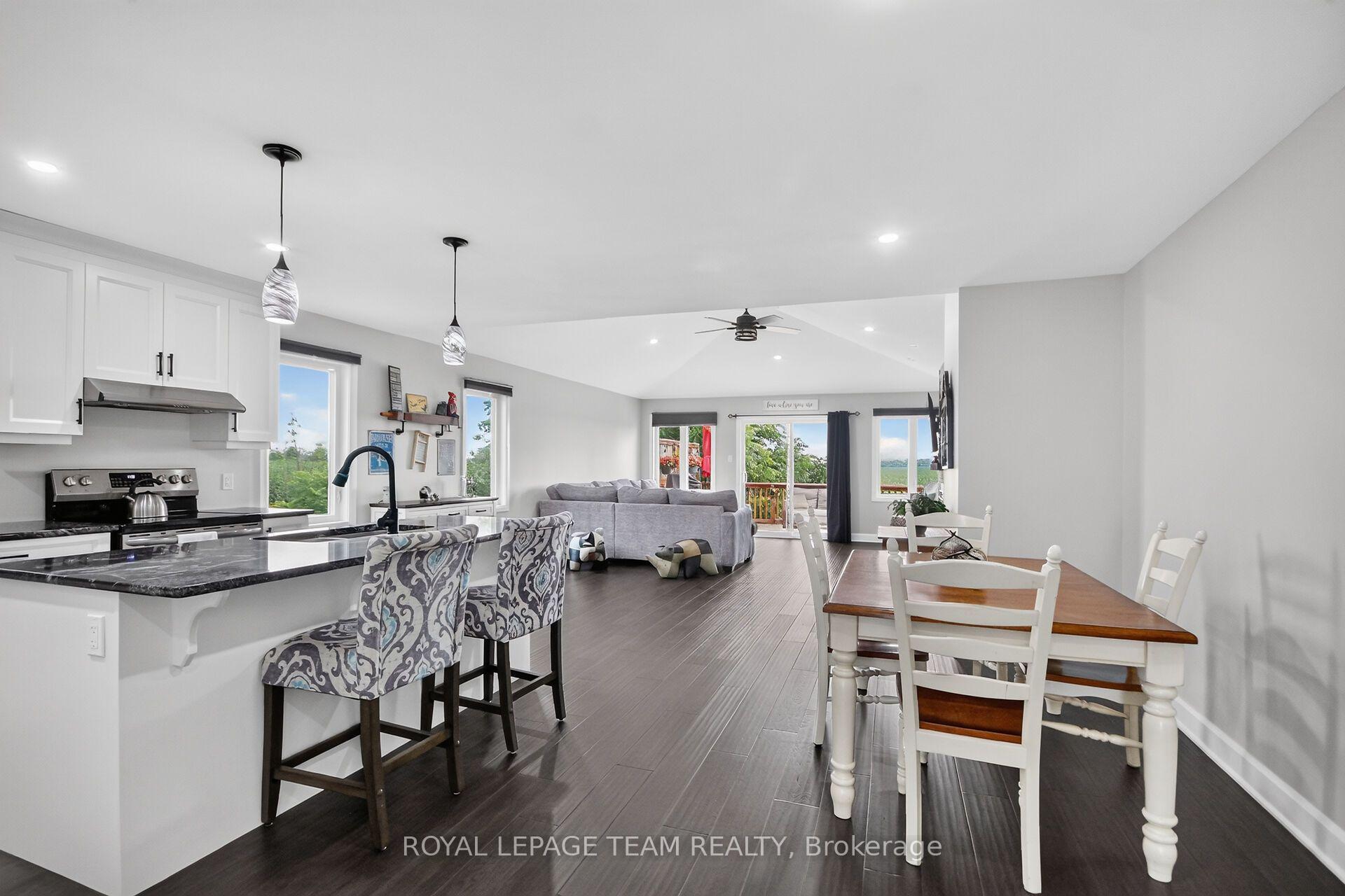 Photo 7 of 109 James Street, North Dundas, Winchester — HOMEH