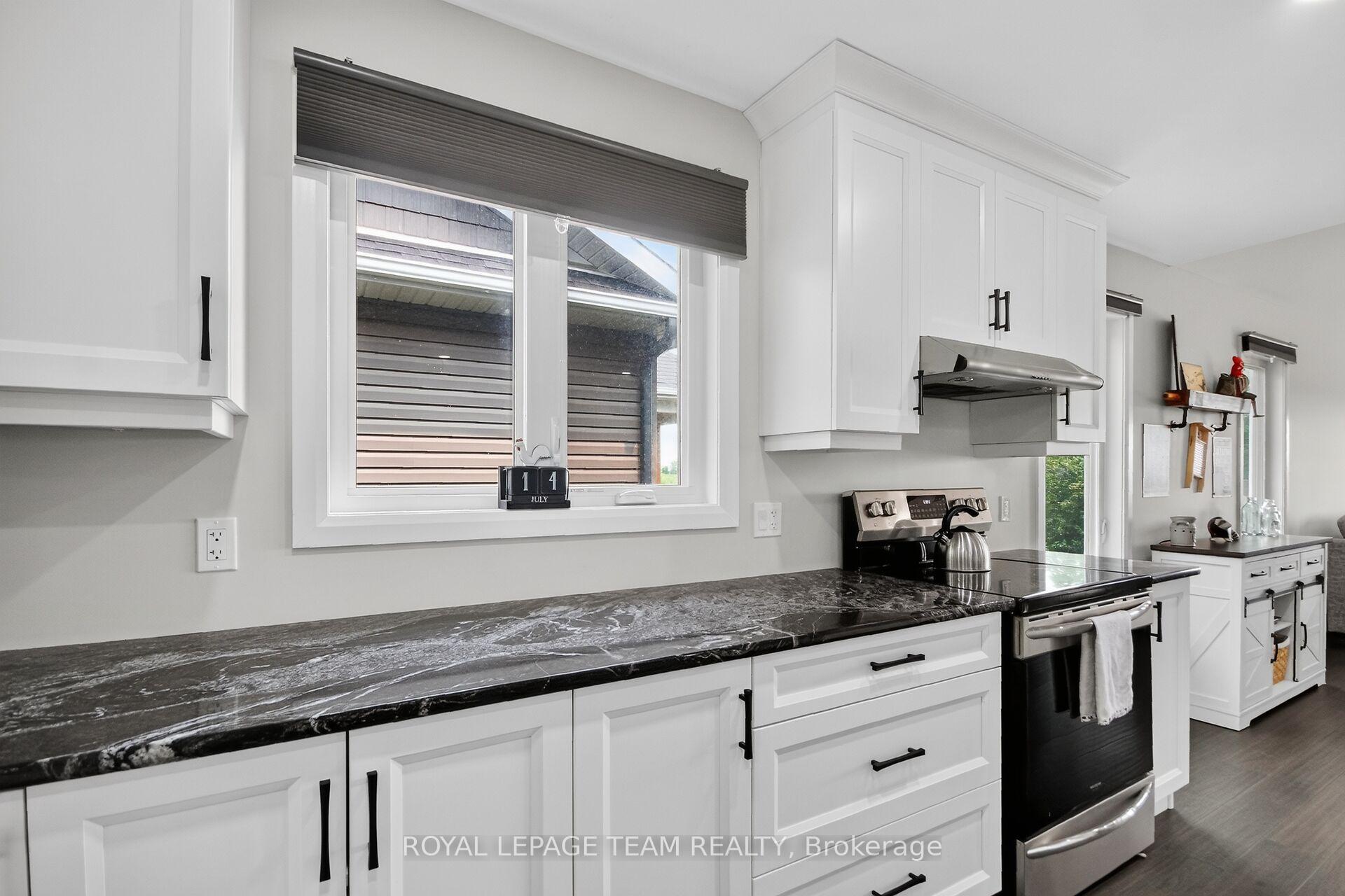 Photo 12 of 109 James Street, North Dundas, Winchester — HOMEH