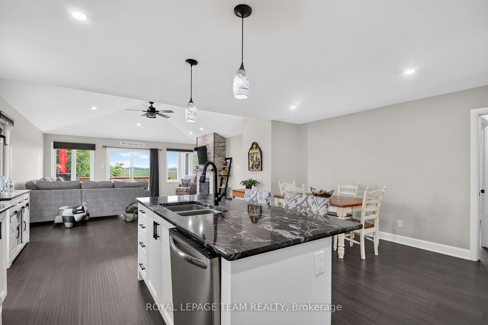 Photo 16 of 109 James Street, North Dundas, Winchester — HOMEH