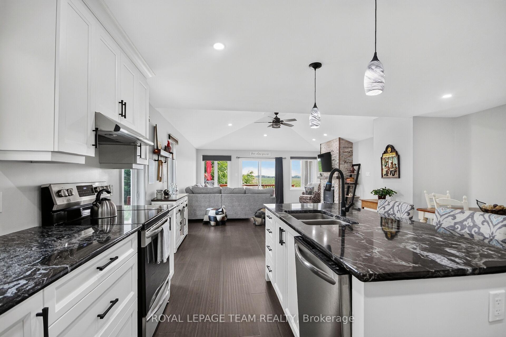 Photo 19 of 109 James Street, North Dundas, Winchester — HOMEH