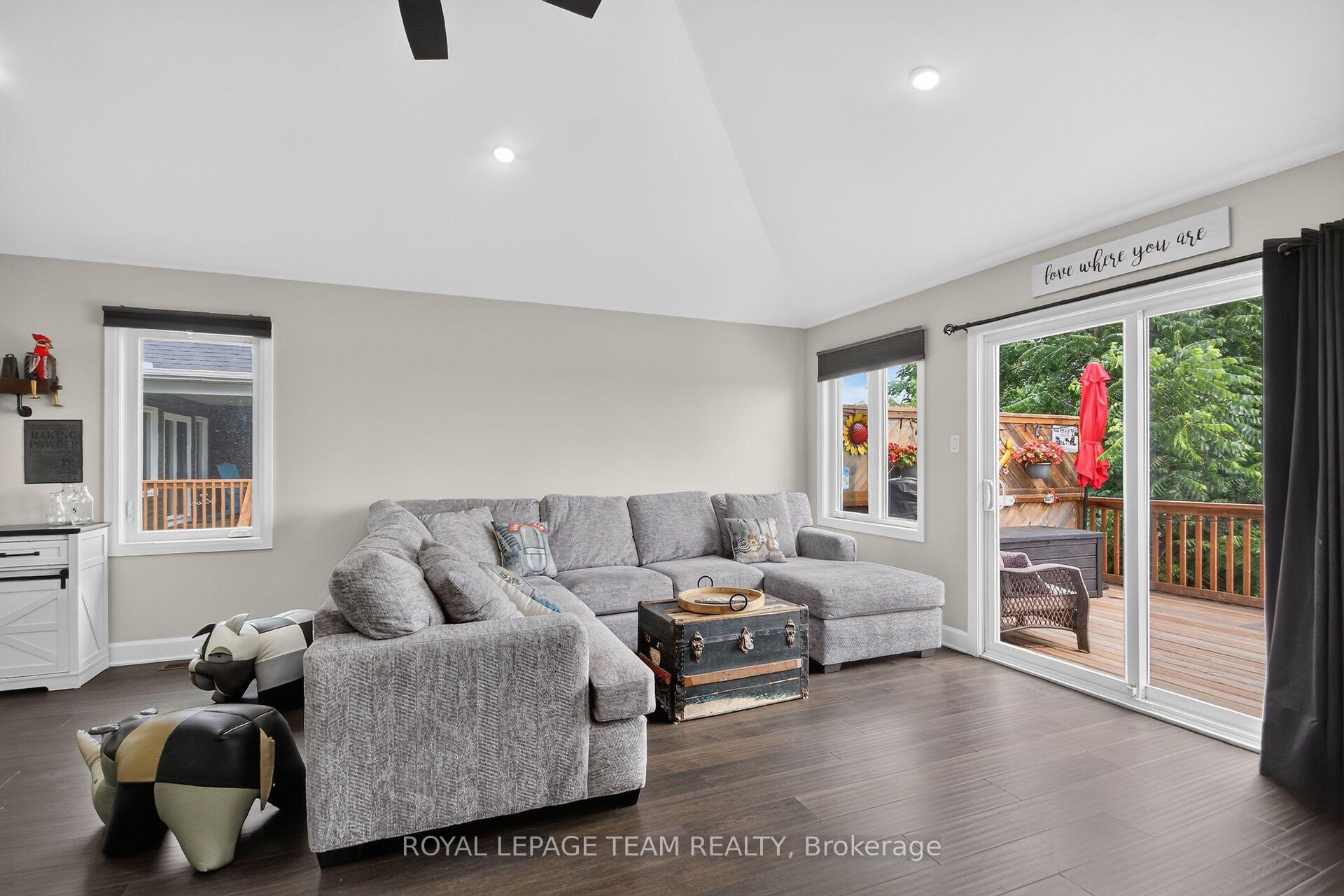 Photo 22 of 109 James Street, North Dundas, Winchester — HOMEH