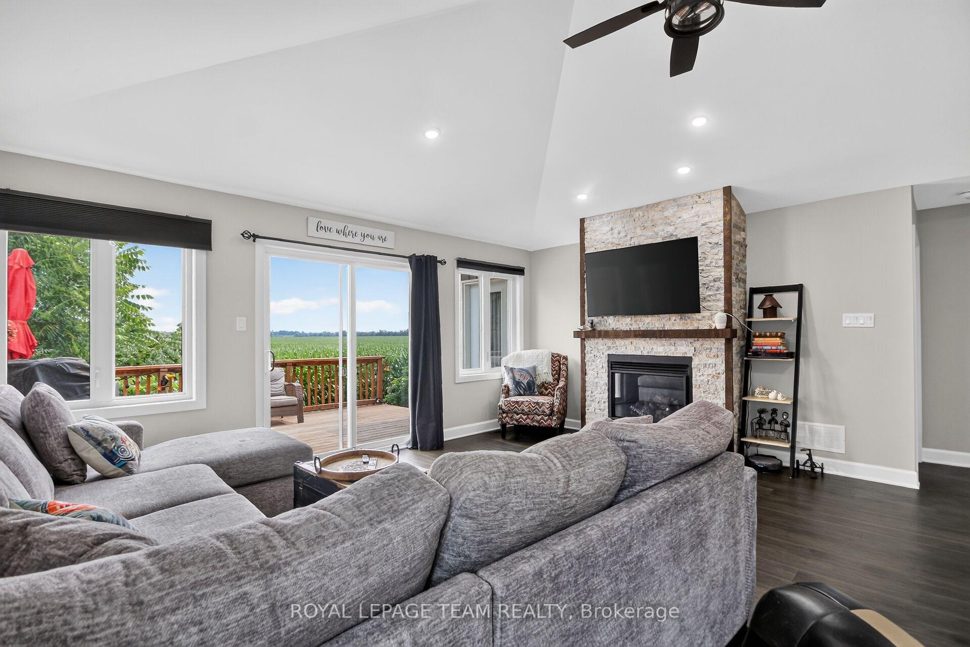 Photo 24 of 109 James Street, North Dundas, Winchester — HOMEH