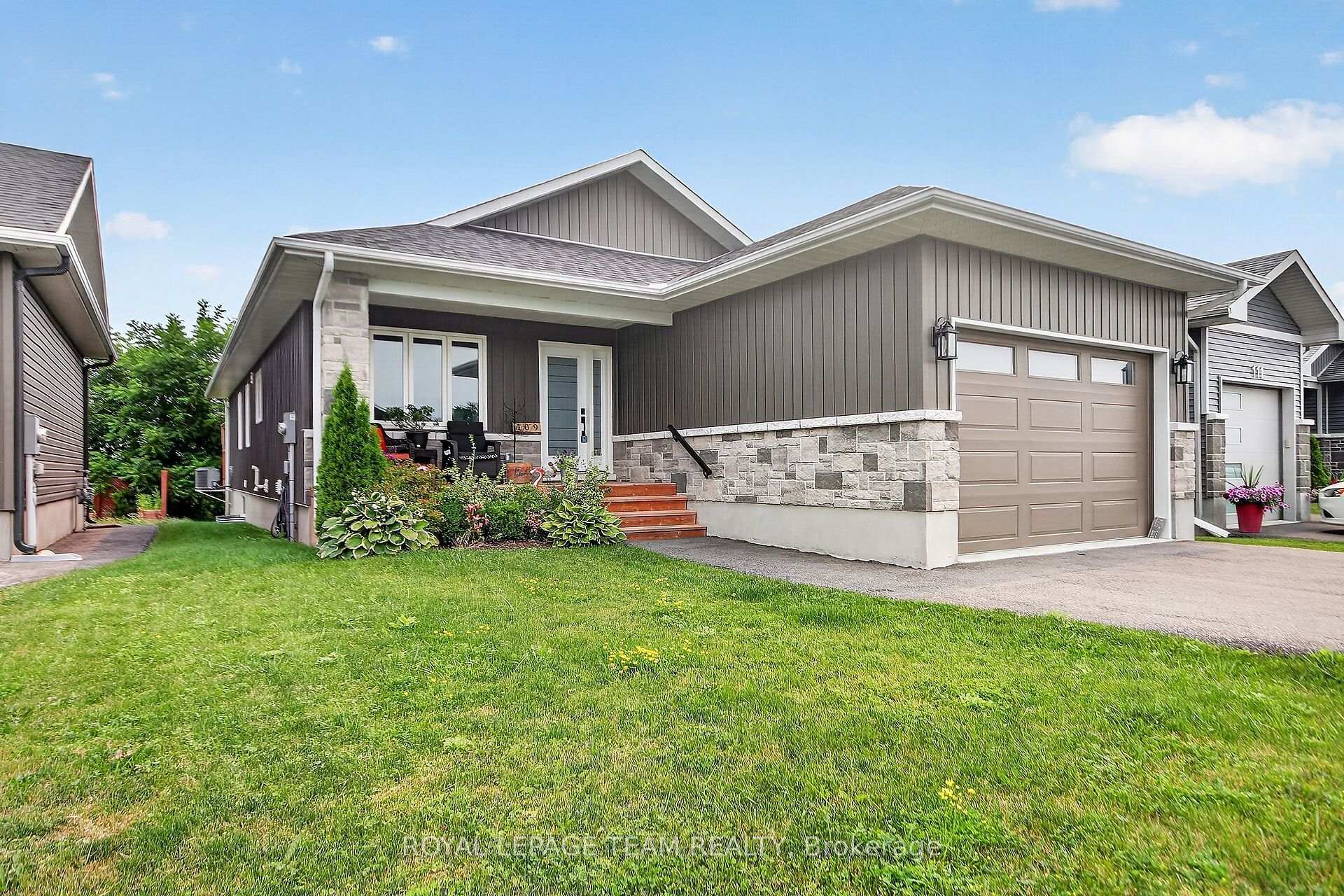 Photo 50 of 109 James Street, North Dundas, Winchester — HOMEH