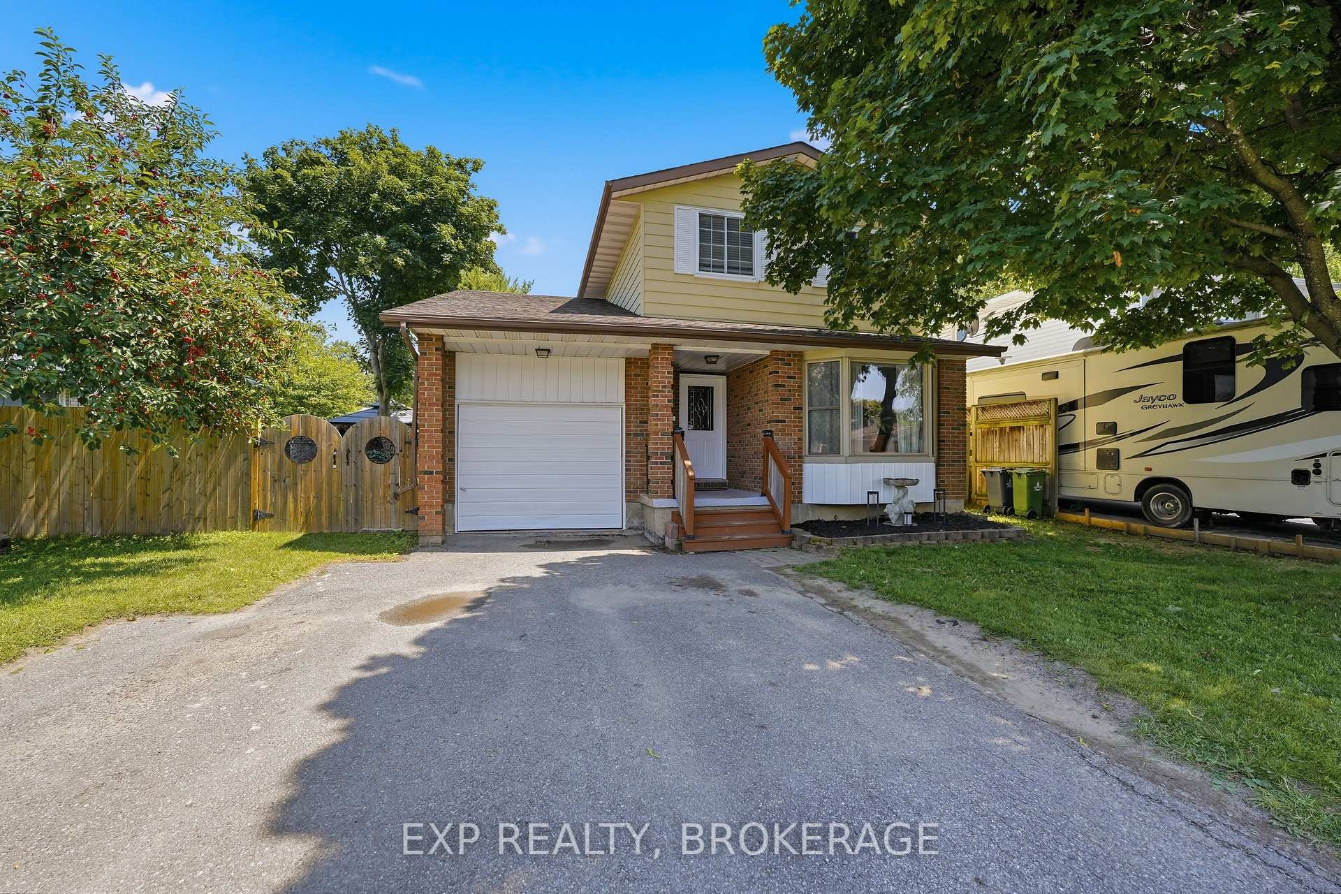 Photo 4 of 729 Allum Avenue, Kingston, South of Taylor-Kidd Blvd — HOMEH