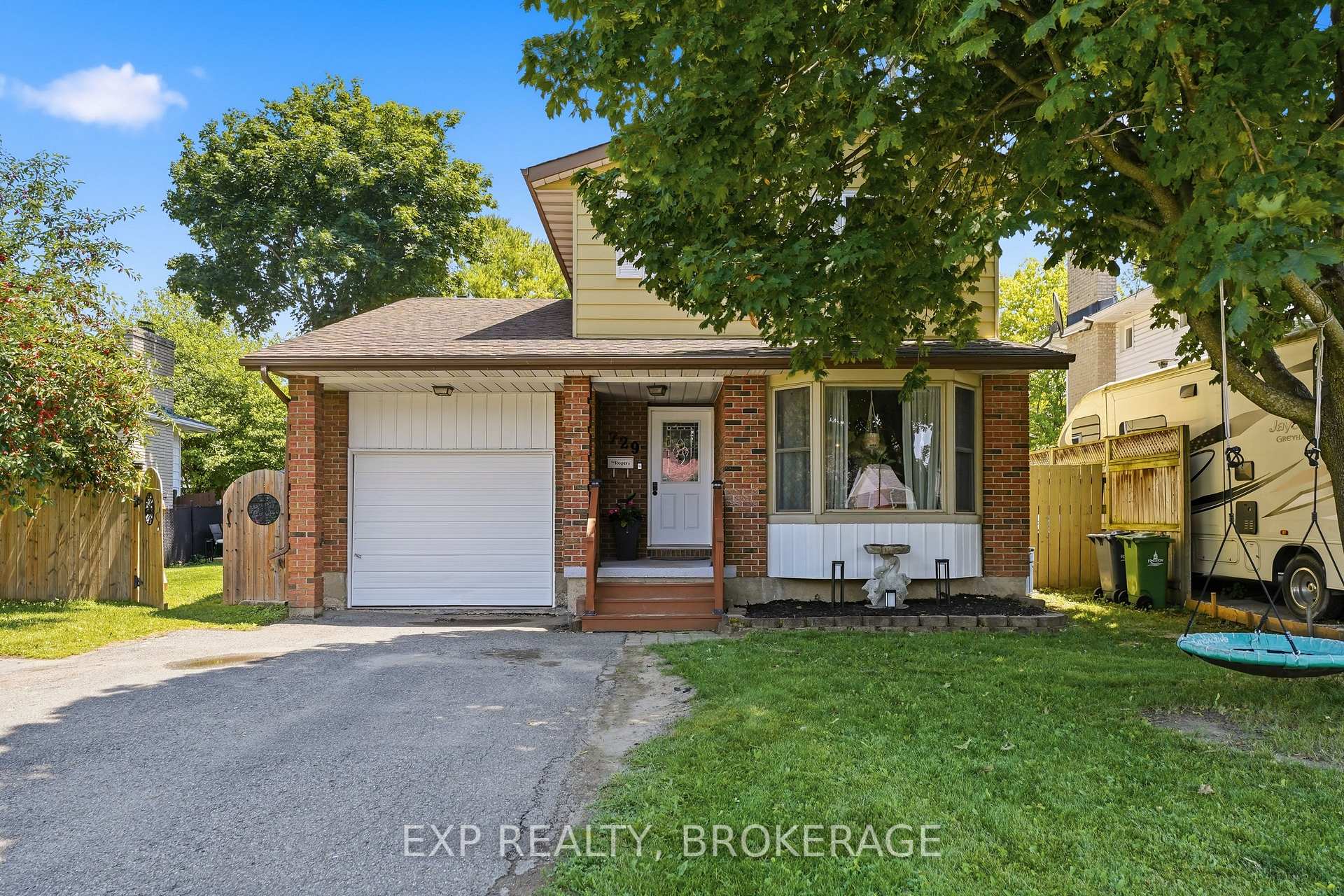 Photo 5 of 729 Allum Avenue, Kingston, South of Taylor-Kidd Blvd — HOMEH