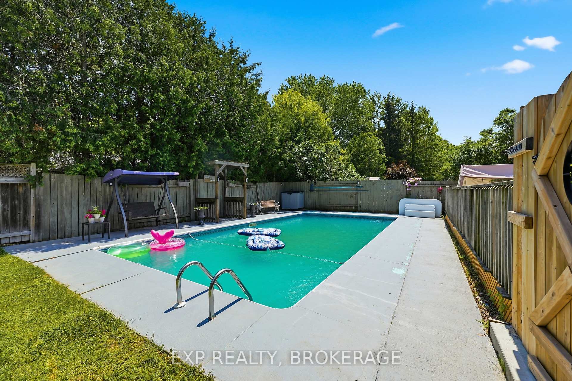 Photo 44 of 729 Allum Avenue, Kingston, South of Taylor-Kidd Blvd — HOMEH