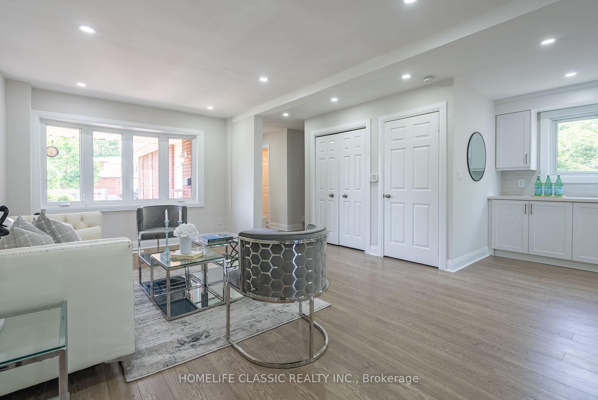 Photo 8 of 32 Rosenfeld Drive, Barrie, Grove East — HOMEH