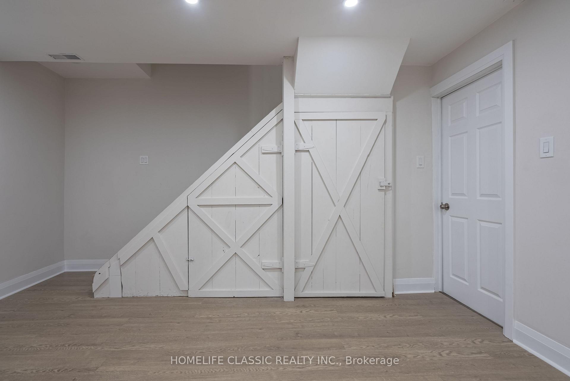 Photo 28 of 32 Rosenfeld Drive, Barrie, Grove East — HOMEH