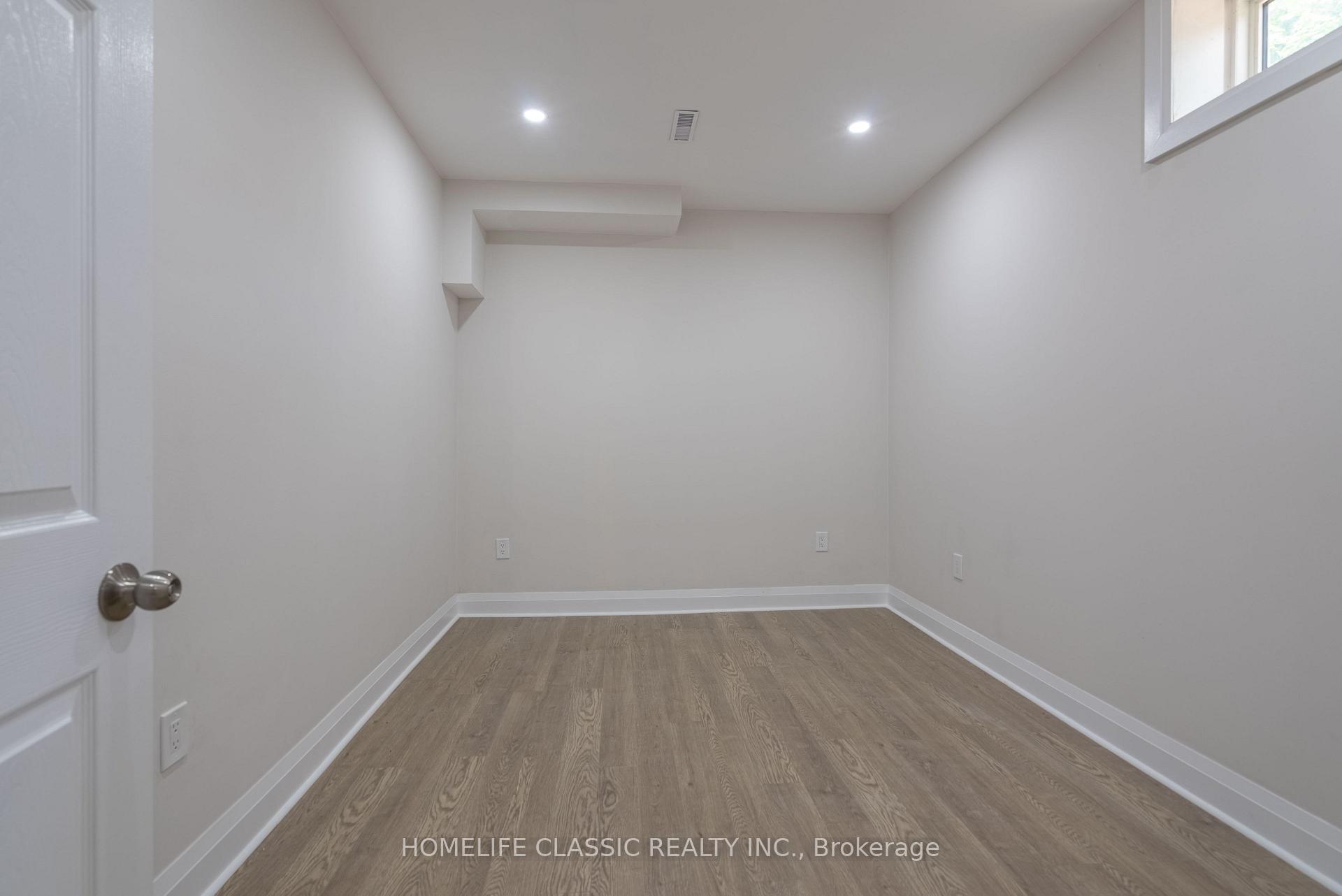 Photo 30 of 32 Rosenfeld Drive, Barrie, Grove East — HOMEH