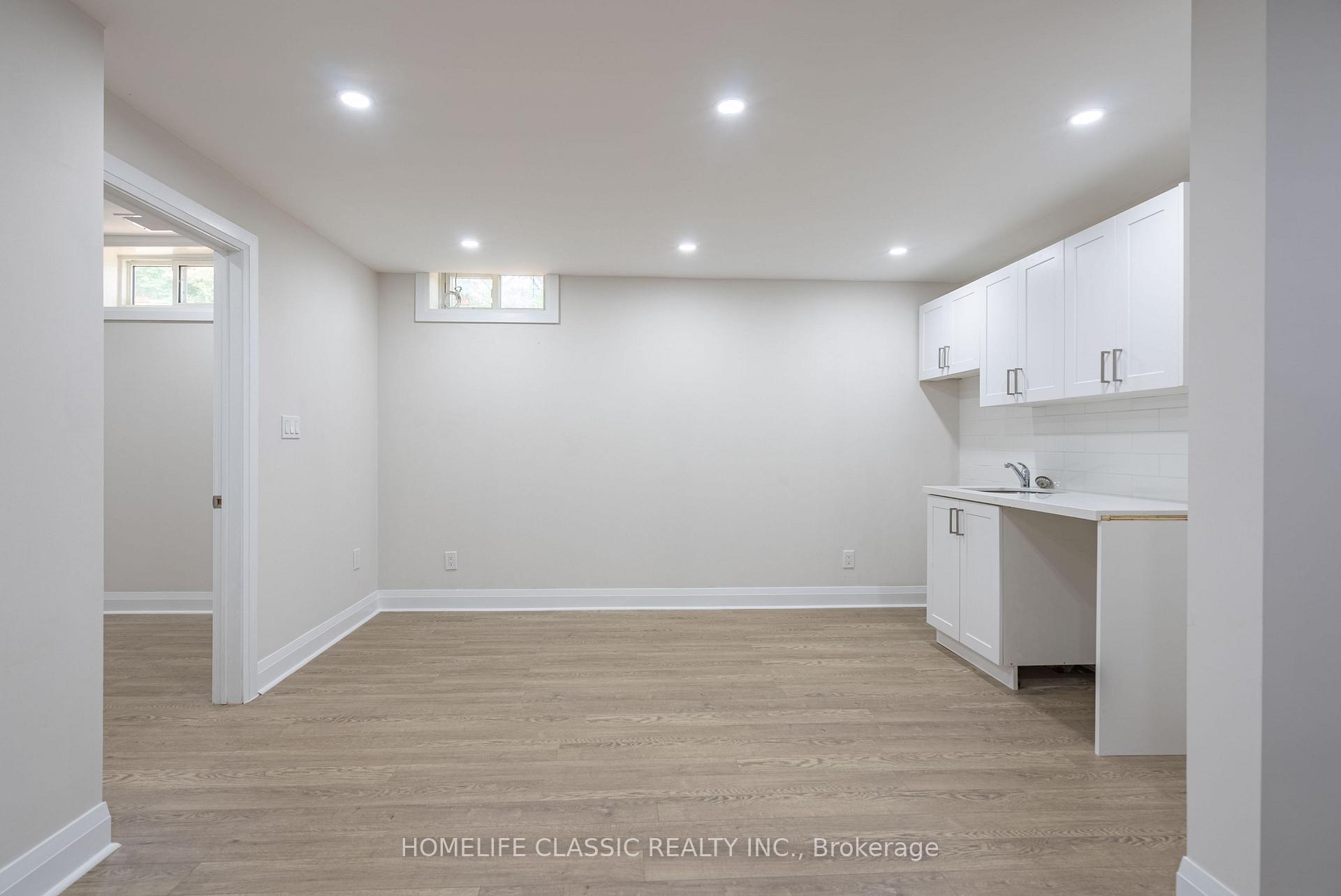 Photo 33 of 32 Rosenfeld Drive, Barrie, Grove East — HOMEH