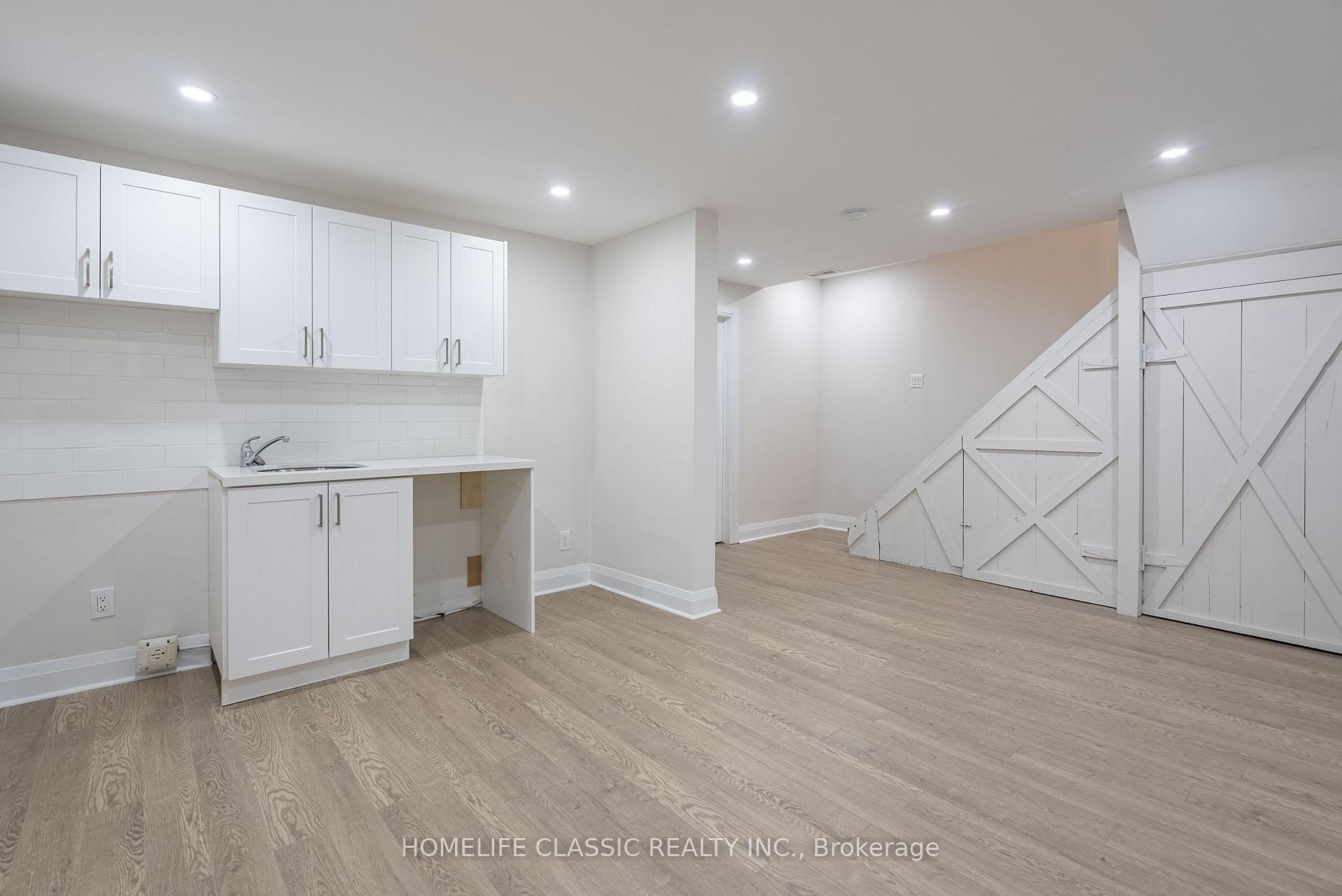 Photo 34 of 32 Rosenfeld Drive, Barrie, Grove East — HOMEH