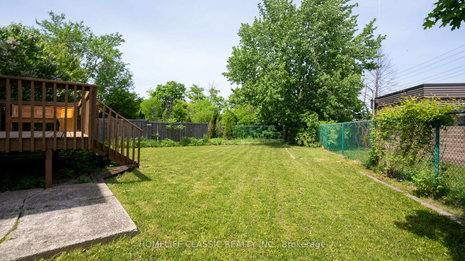Photo 38 of 32 Rosenfeld Drive, Barrie, Grove East — HOMEH
