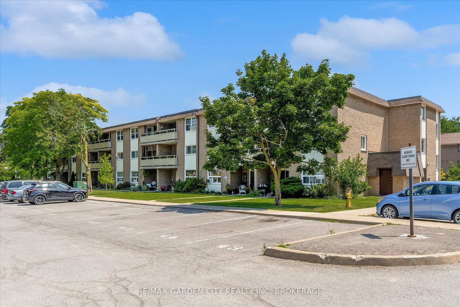 Front of Unit 116, 41 Rykert Street