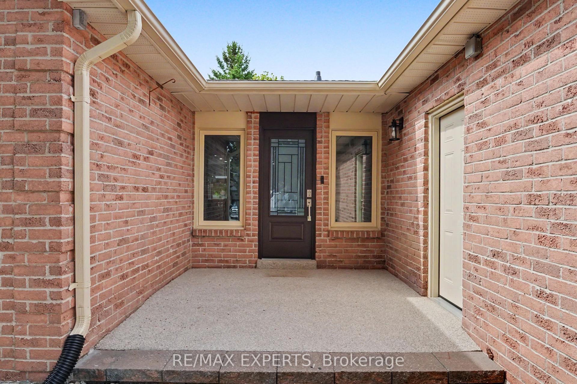 Photo 5 of 4 Willis Drive, New Tecumseth, Alliston — HOMEH