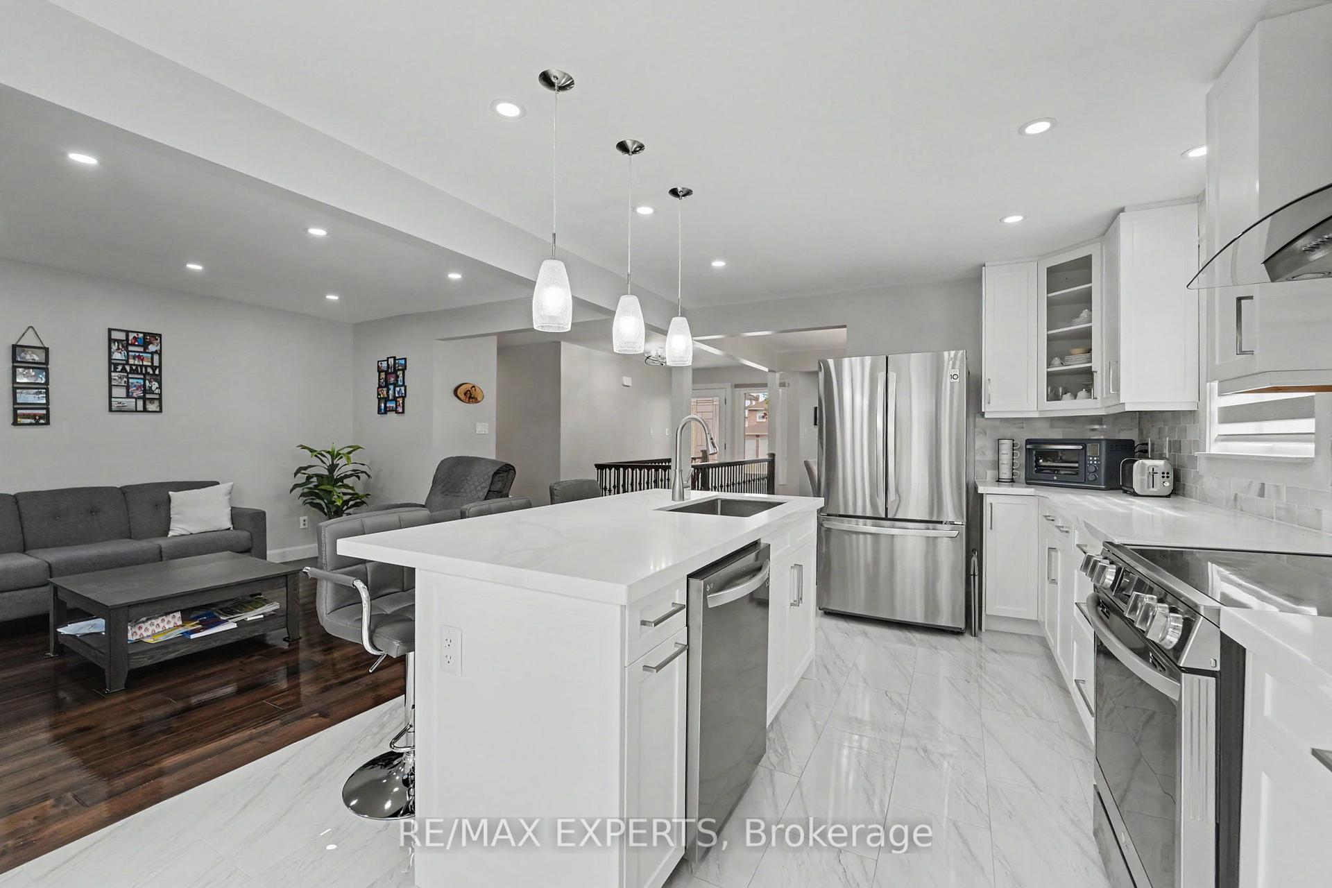Photo 13 of 4 Willis Drive, New Tecumseth, Alliston — HOMEH