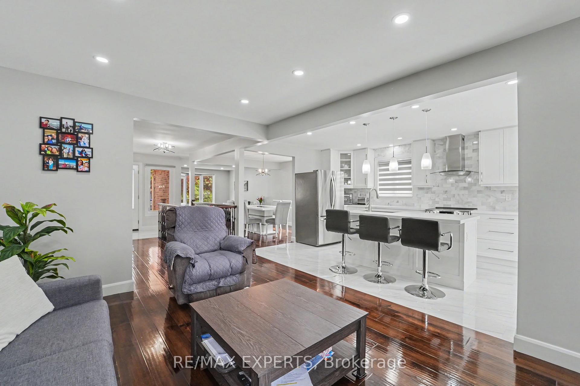 Photo 17 of 4 Willis Drive, New Tecumseth, Alliston — HOMEH