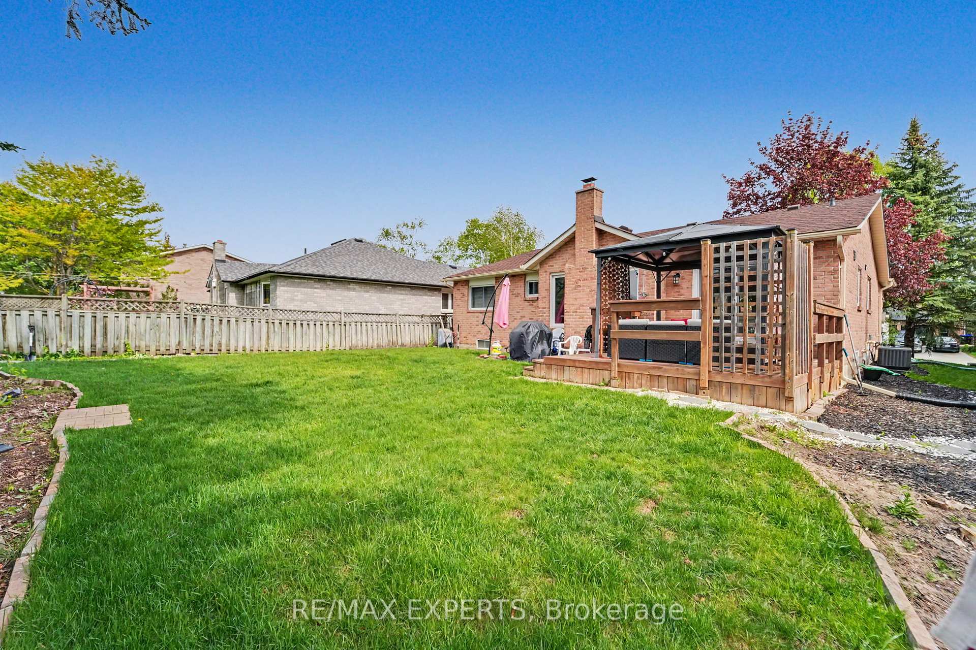 Photo 34 of 4 Willis Drive, New Tecumseth, Alliston — HOMEH