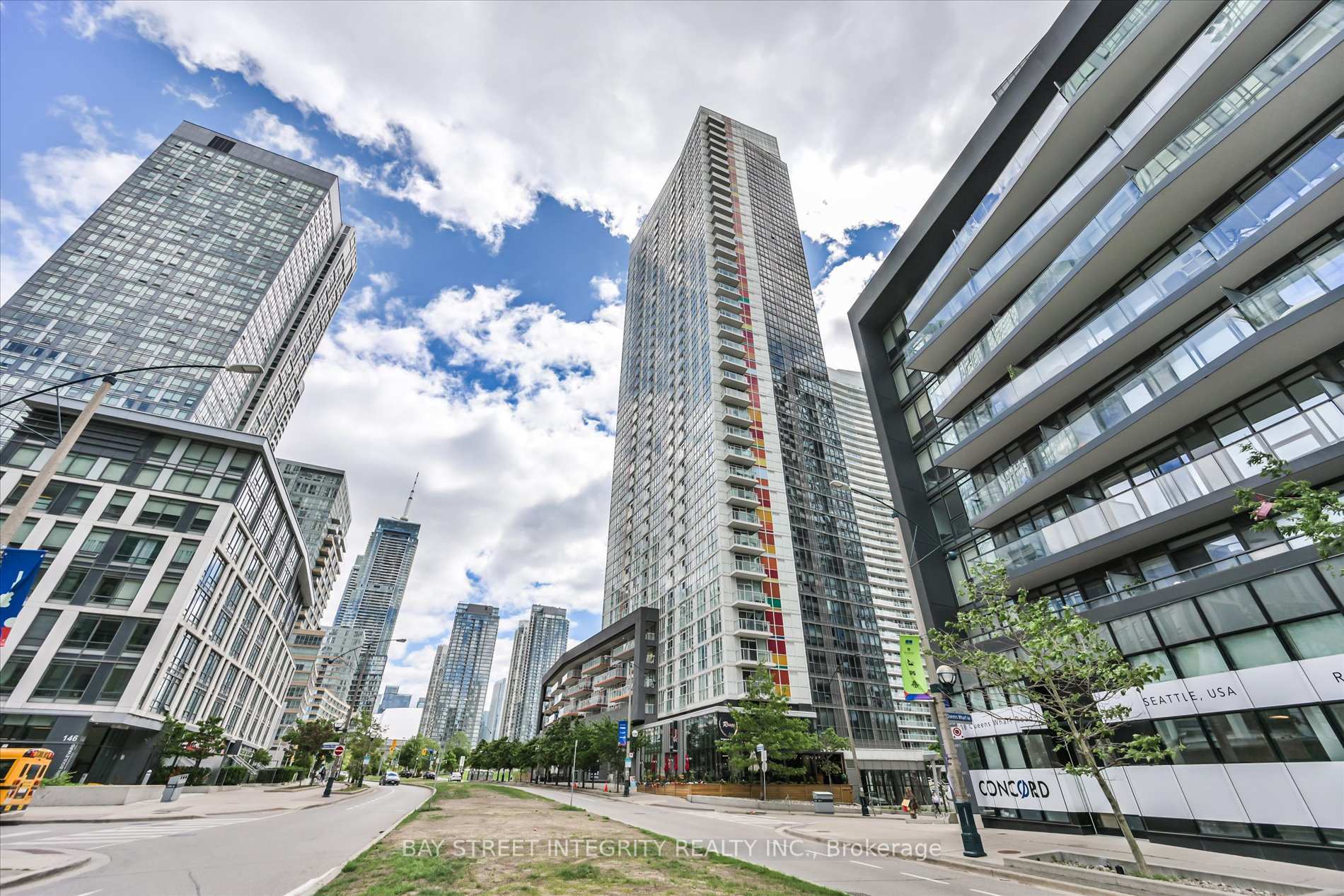 Photo 1 of Unit 1202, 85 Queens Wharf Road, Toronto, Waterfront Communities — HOMEH
