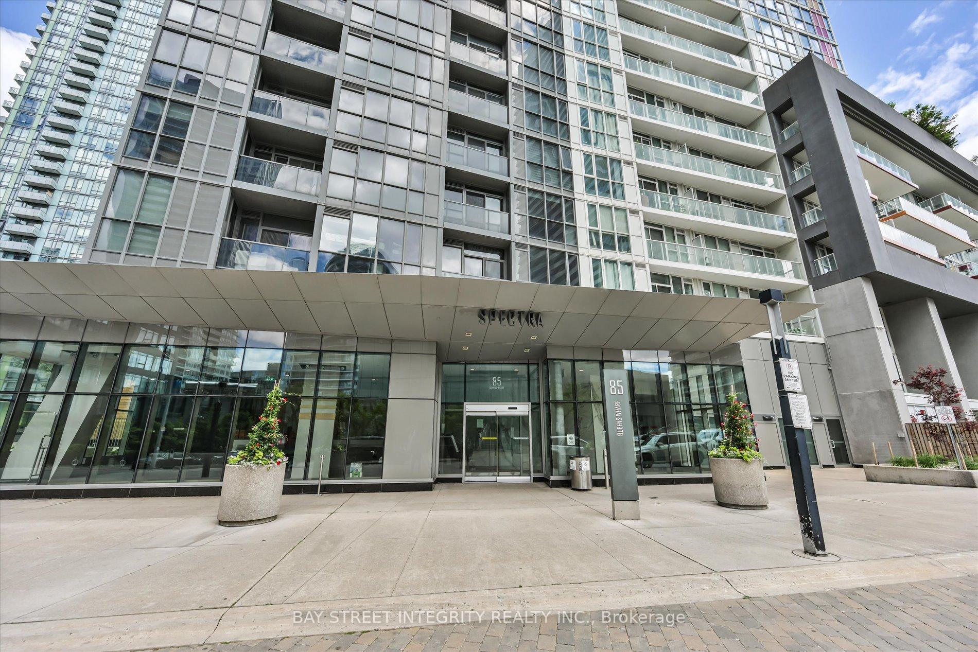 Photo 4 of Unit 1202, 85 Queens Wharf Road, Toronto, Waterfront Communities — HOMEH