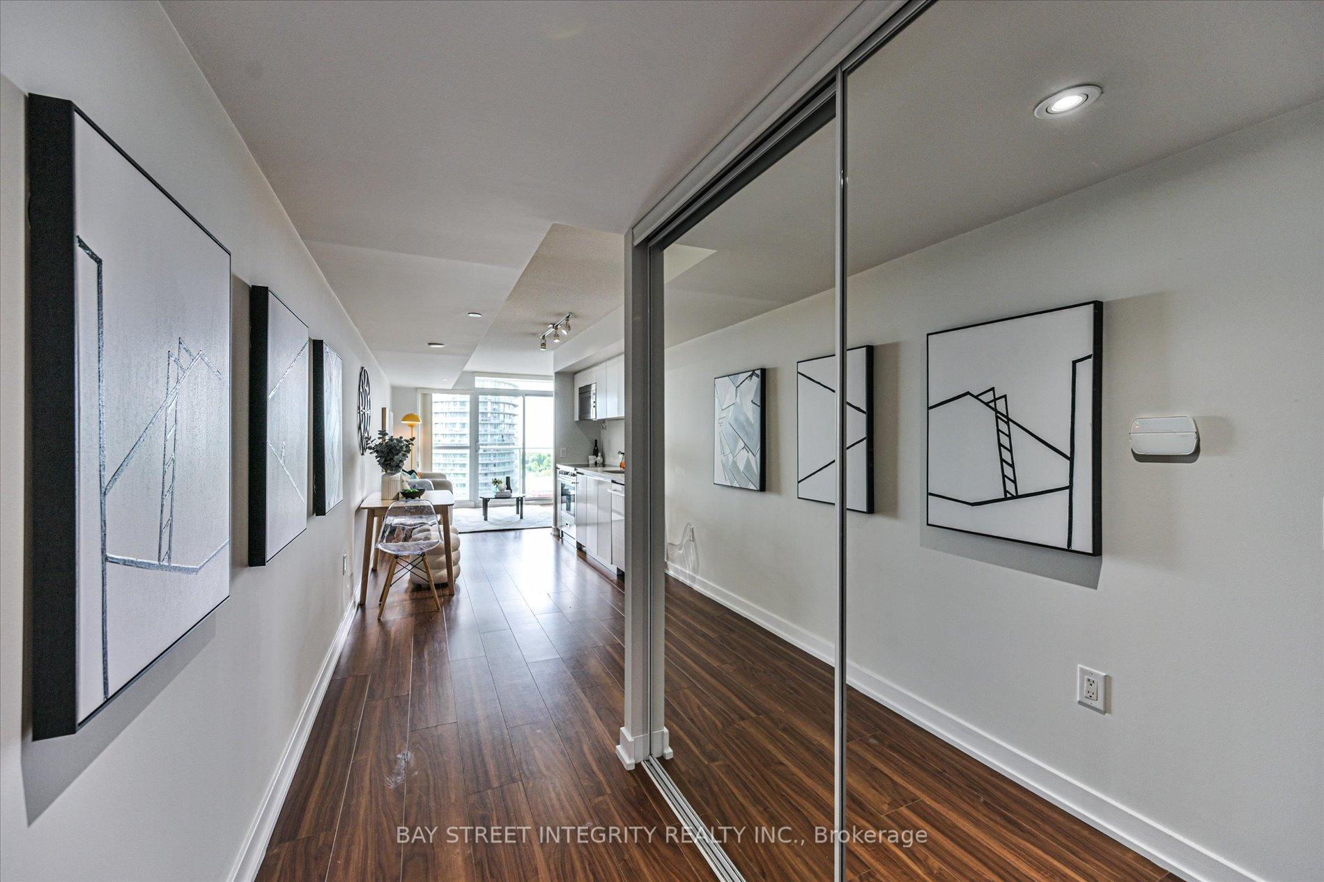 Photo 6 of Unit 1202, 85 Queens Wharf Road, Toronto, Waterfront Communities — HOMEH