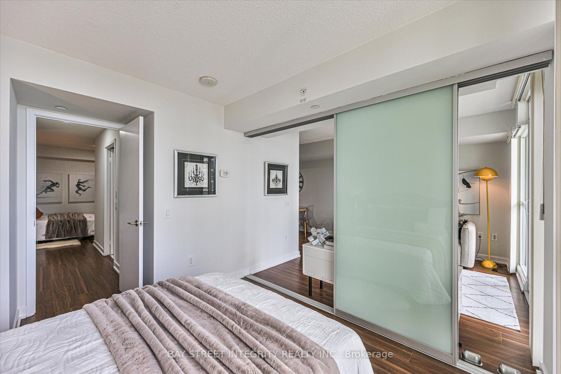 Photo 14 of Unit 1202, 85 Queens Wharf Road, Toronto, Waterfront Communities — HOMEH