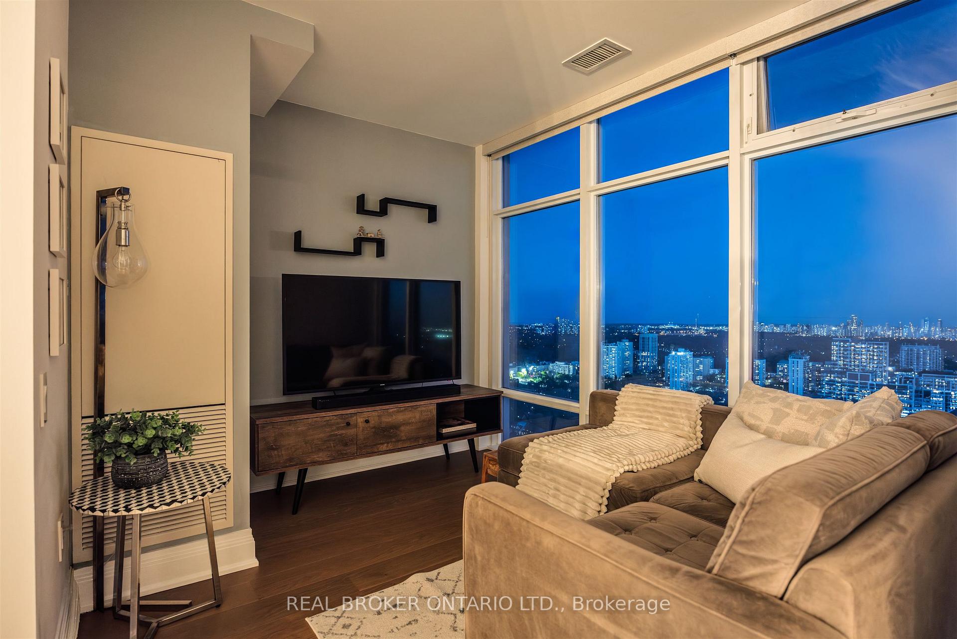 Photo 2 of Unit 4603, 2191 Yonge Street, Toronto, Mount Pleasant West — HOMEH