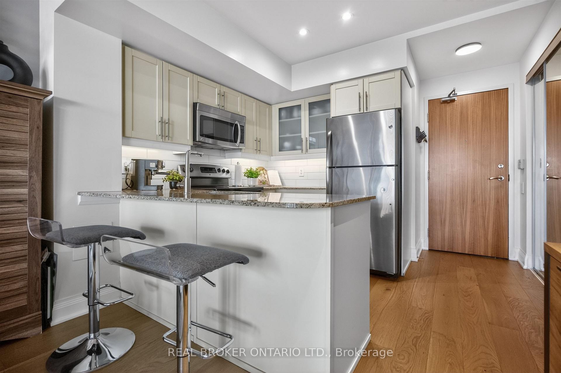 Photo 11 of Unit 4603, 2191 Yonge Street, Toronto, Mount Pleasant West — HOMEH