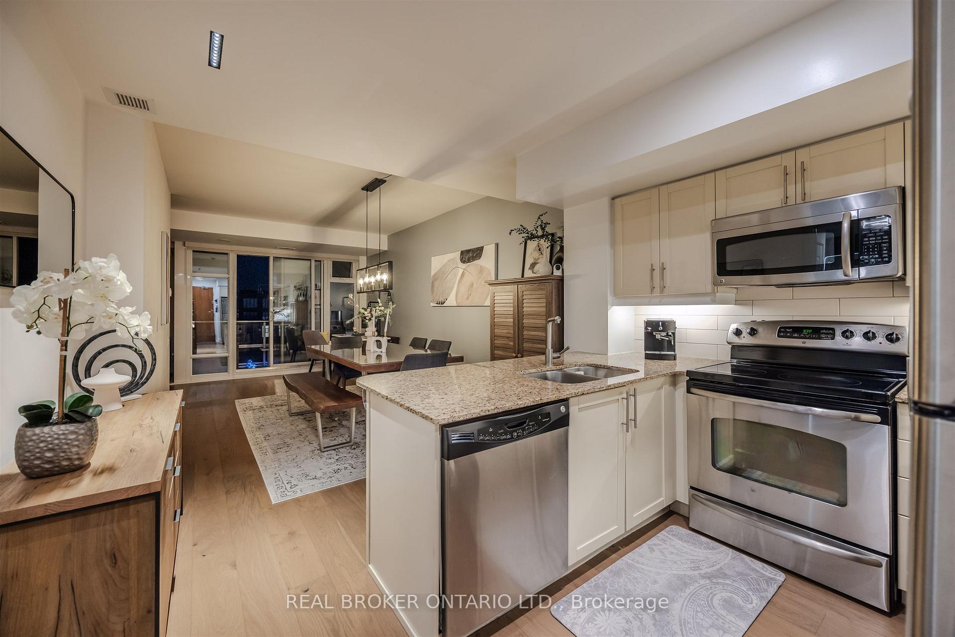 Photo 9 of Unit 4603, 2191 Yonge Street, Toronto, Mount Pleasant West — HOMEH