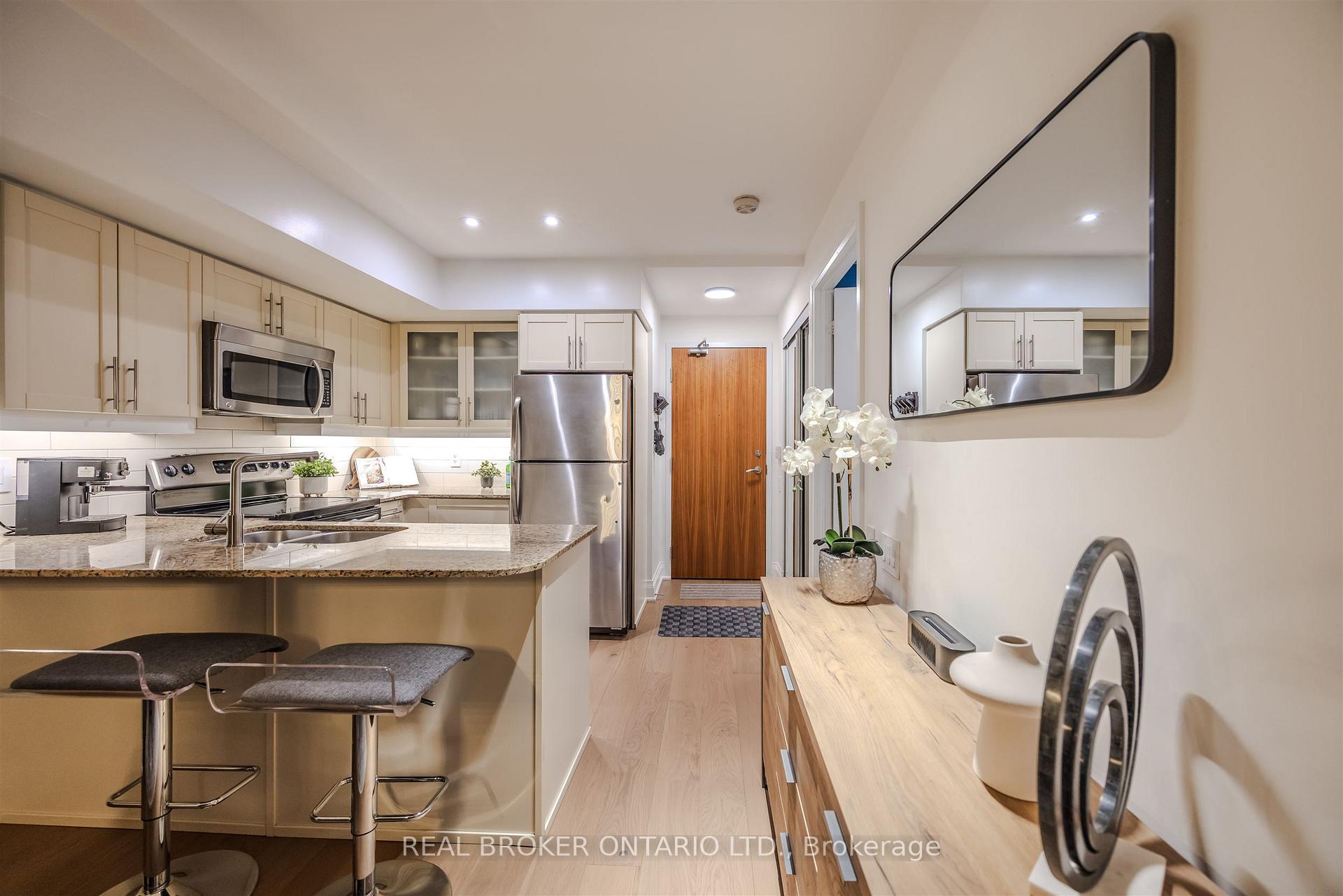 Photo 12 of Unit 4603, 2191 Yonge Street, Toronto, Mount Pleasant West — HOMEH