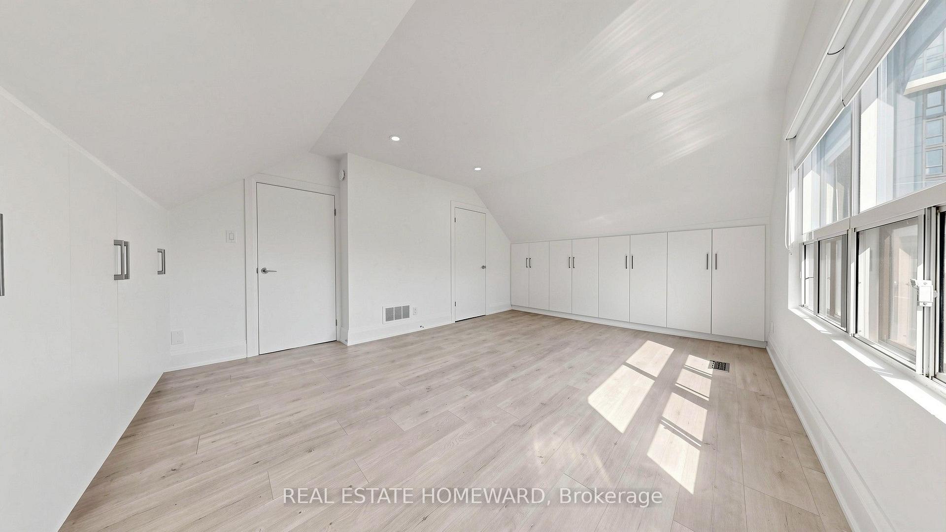 Photo 9 of Unit 3, 124 Kendal Avenue, Toronto, The Annex — HOMEH