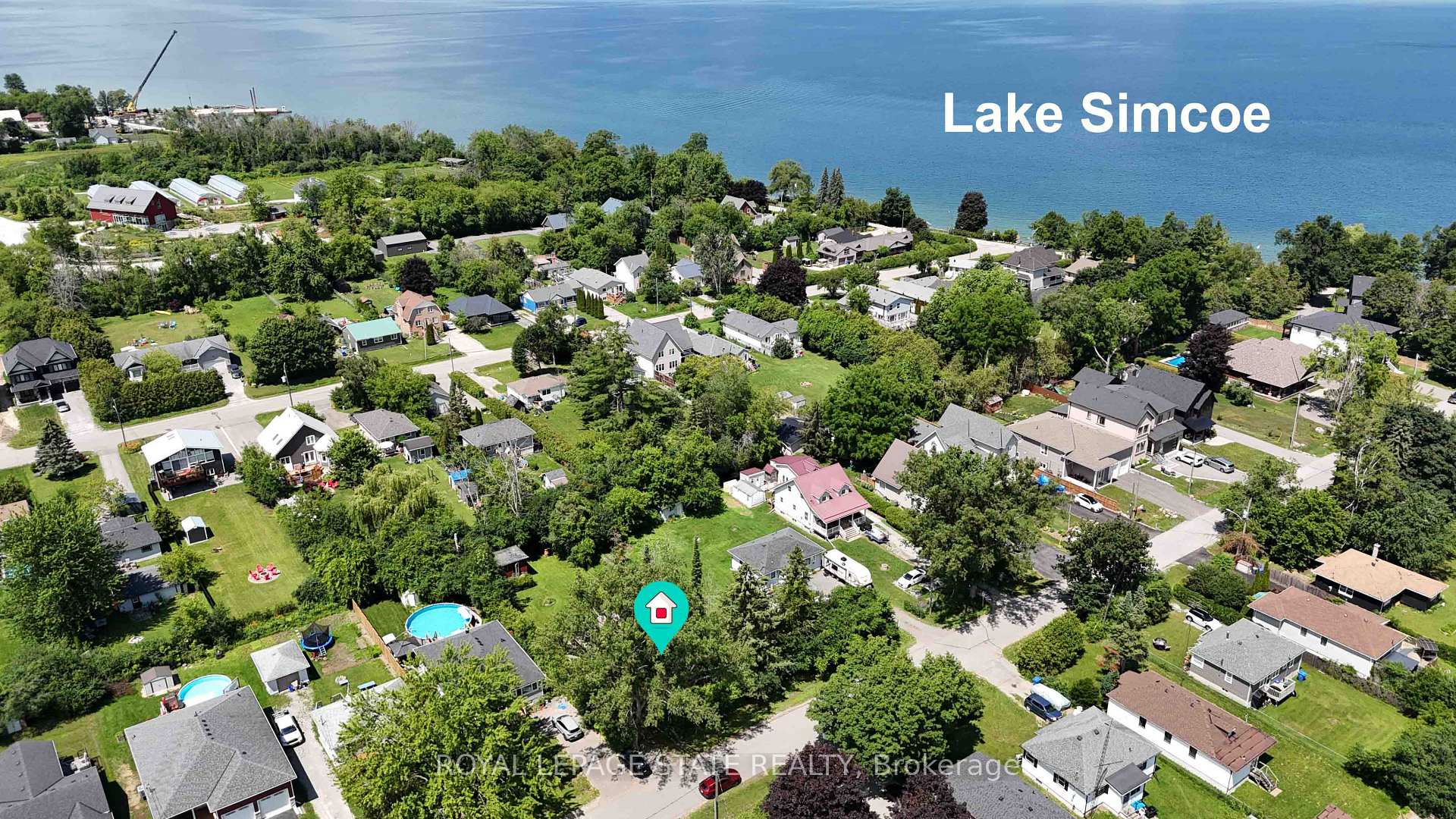 Photo 3 of 104 Farley Circle, Georgina, Historic Lakeshore Communities — HOMEH