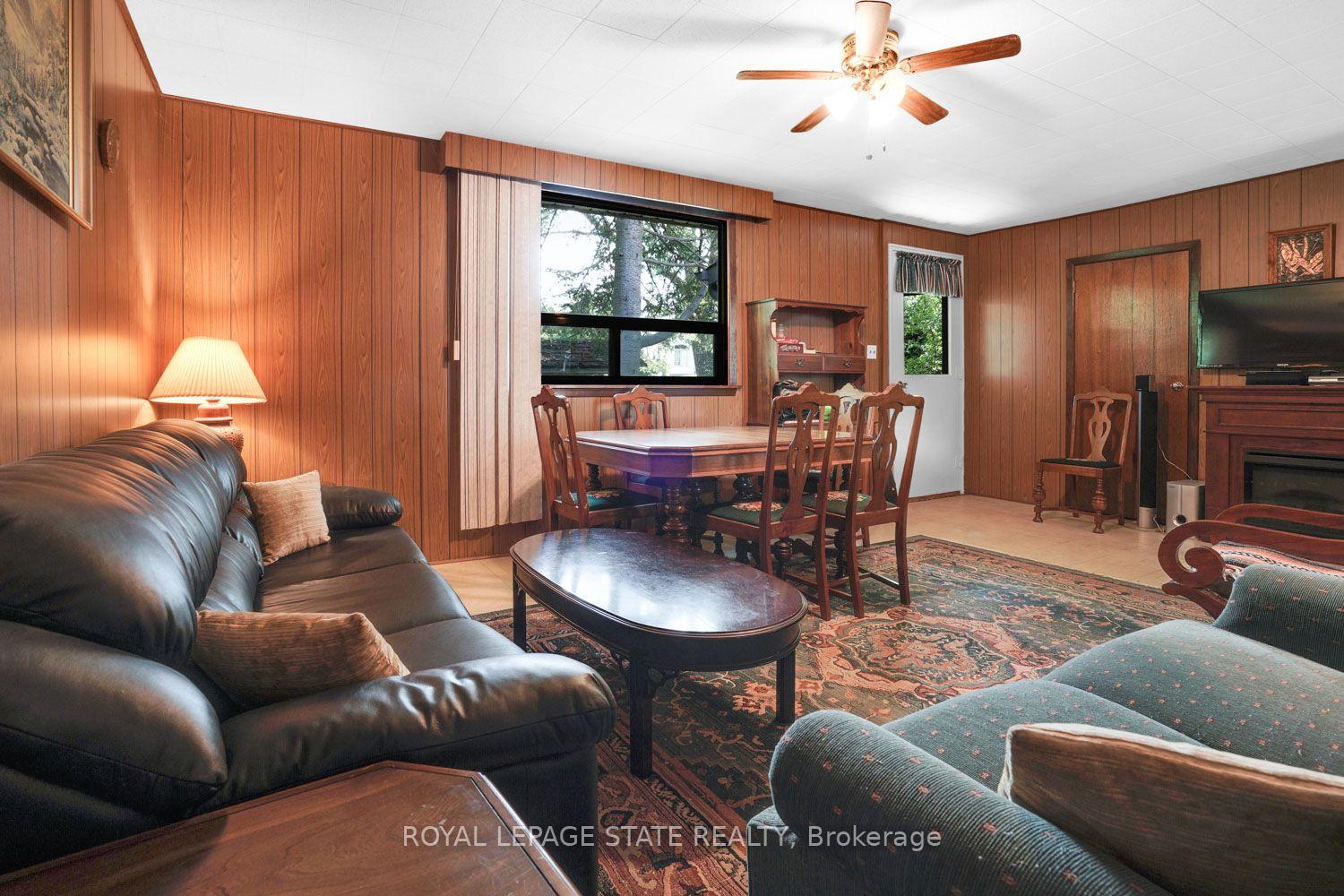 Photo 7 of 104 Farley Circle, Georgina, Historic Lakeshore Communities — HOMEH