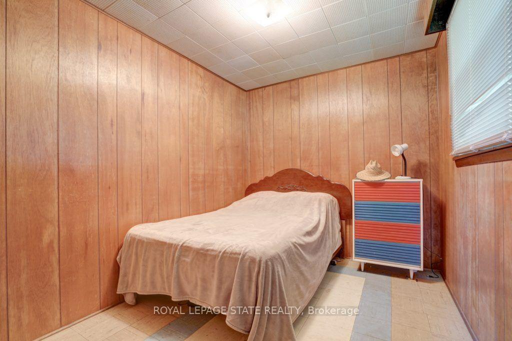 Photo 14 of 104 Farley Circle, Georgina, Historic Lakeshore Communities — HOMEH