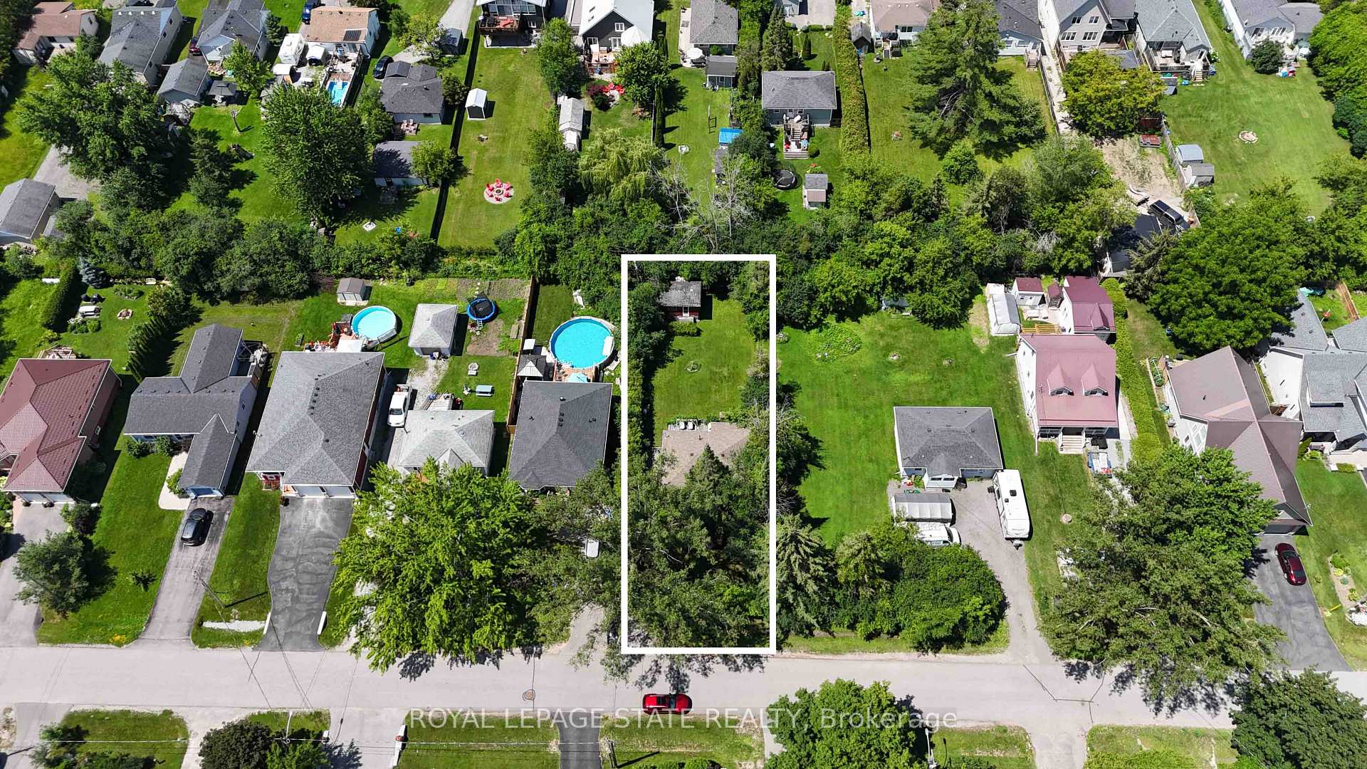 Photo 18 of 104 Farley Circle, Georgina, Historic Lakeshore Communities — HOMEH