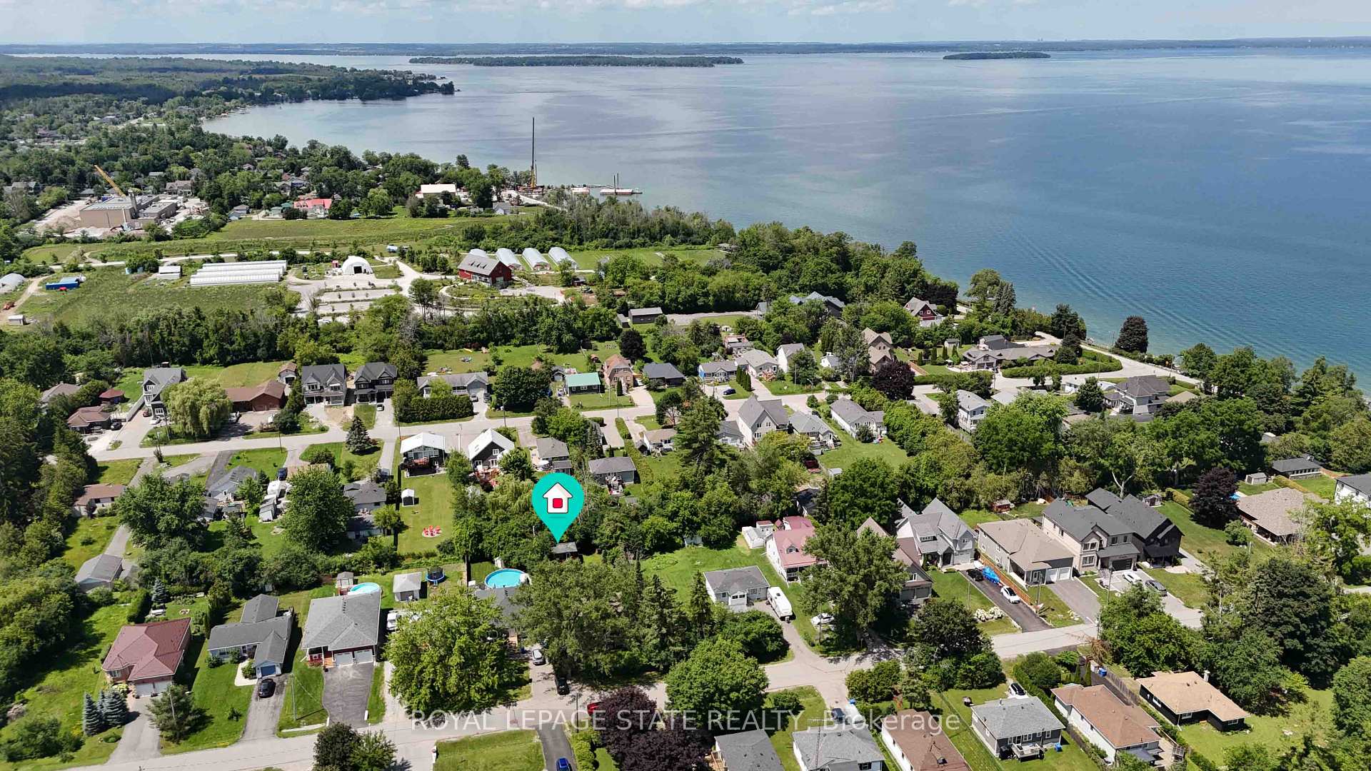 Photo 19 of 104 Farley Circle, Georgina, Historic Lakeshore Communities — HOMEH