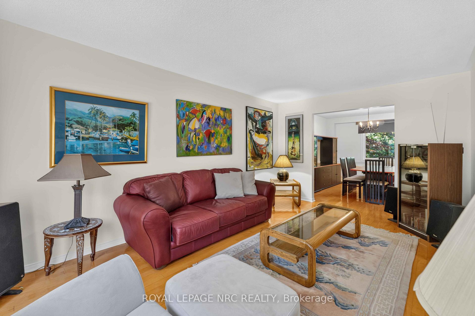 Photo 9 of 51 Forestview Drive, Hamilton, Dundas — HOMEH
