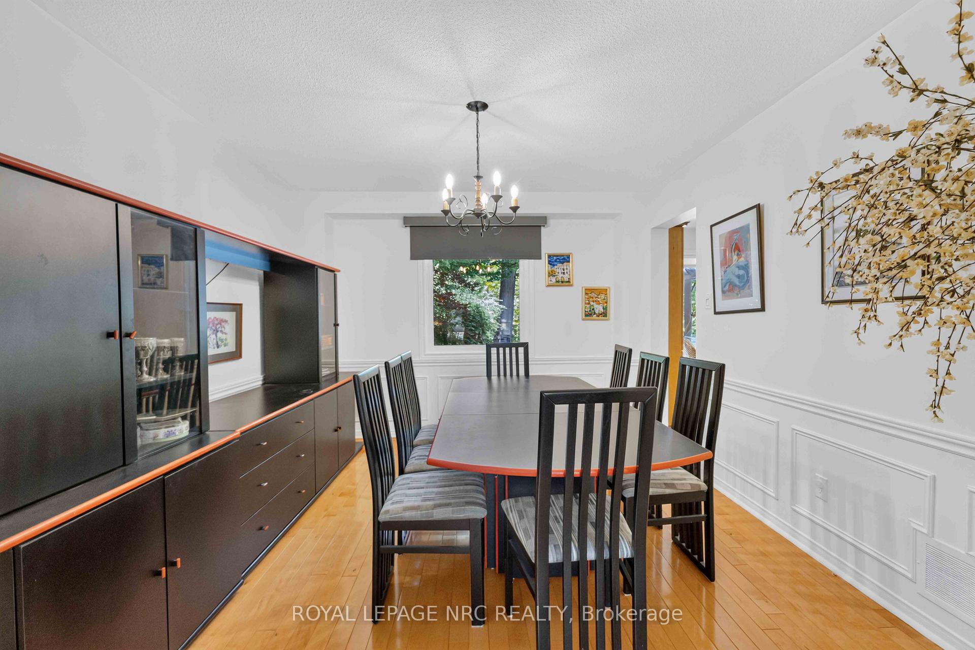 Photo 11 of 51 Forestview Drive, Hamilton, Dundas — HOMEH